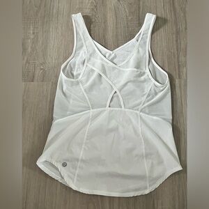 Lululemon tank top